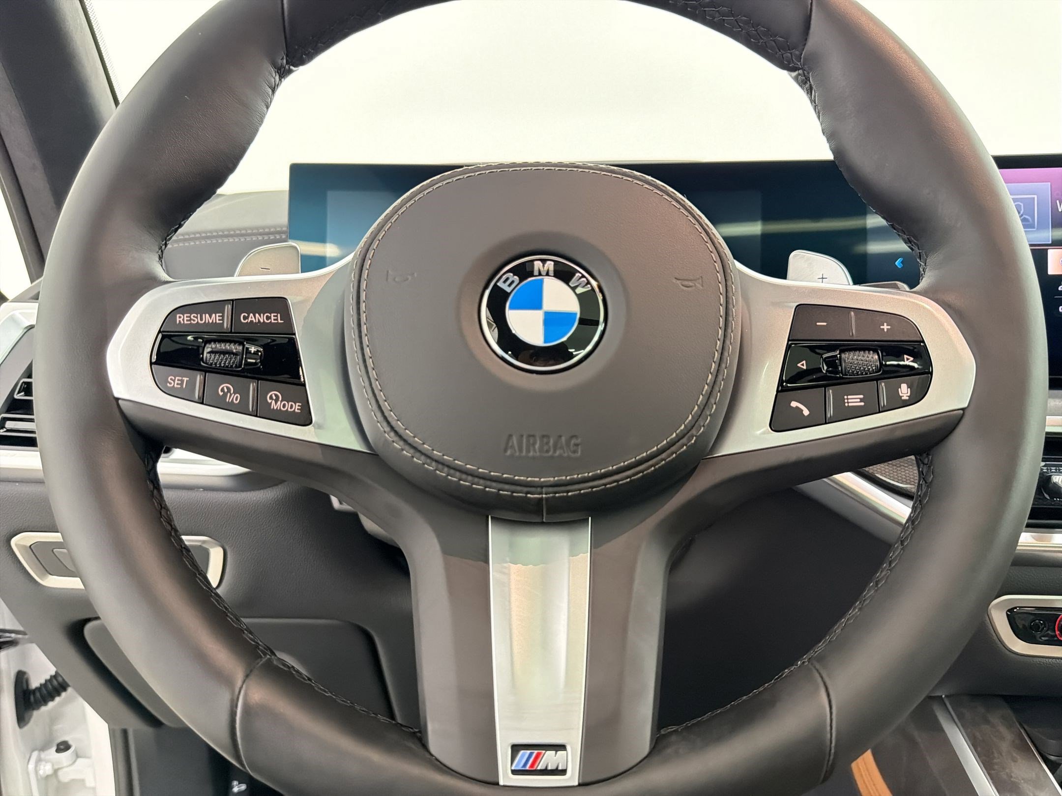 New 2027 BMW X7 xDrive40i w/ M Sport Package AWD/4WD image 17