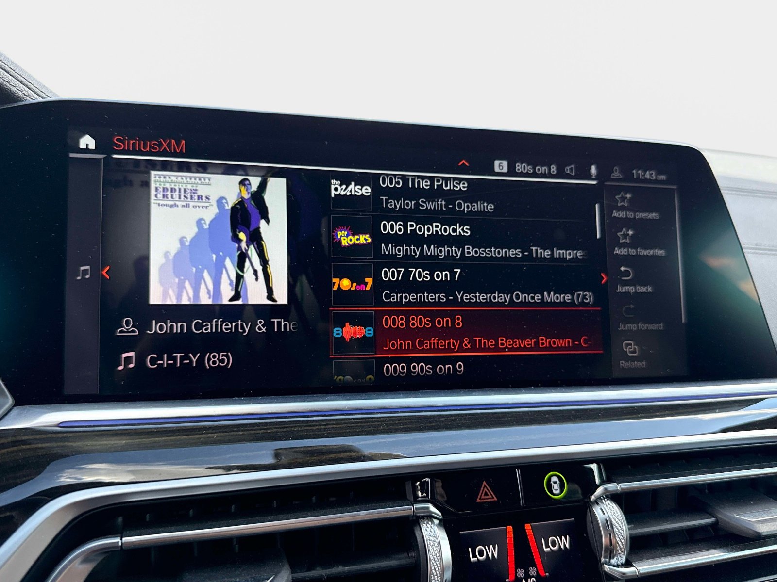 Used 2023 BMW X6 xDrive40i w/ Premium Package image 45