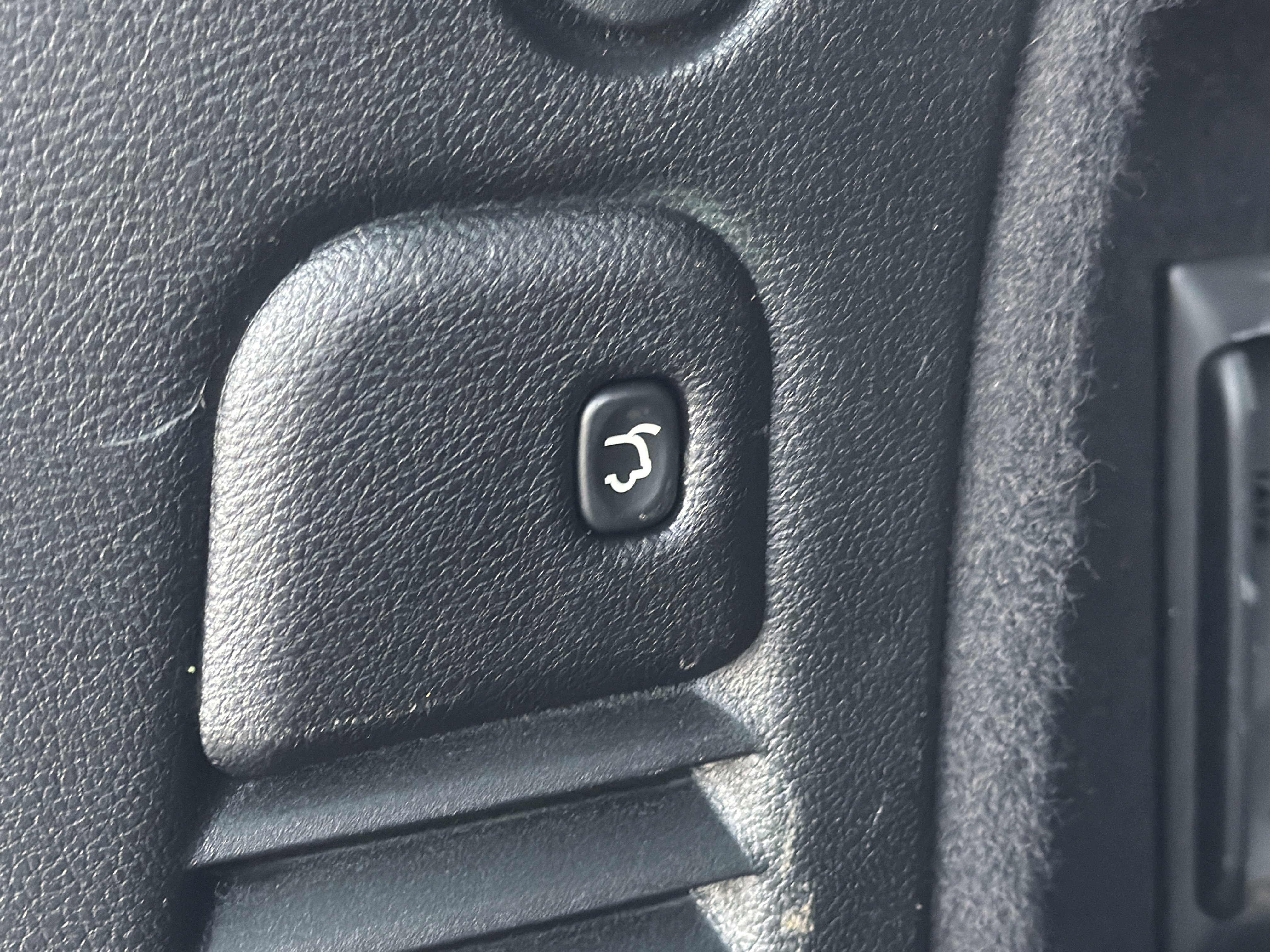 Used 2014 Dodge Durango R/T w/ Technology Group image 21