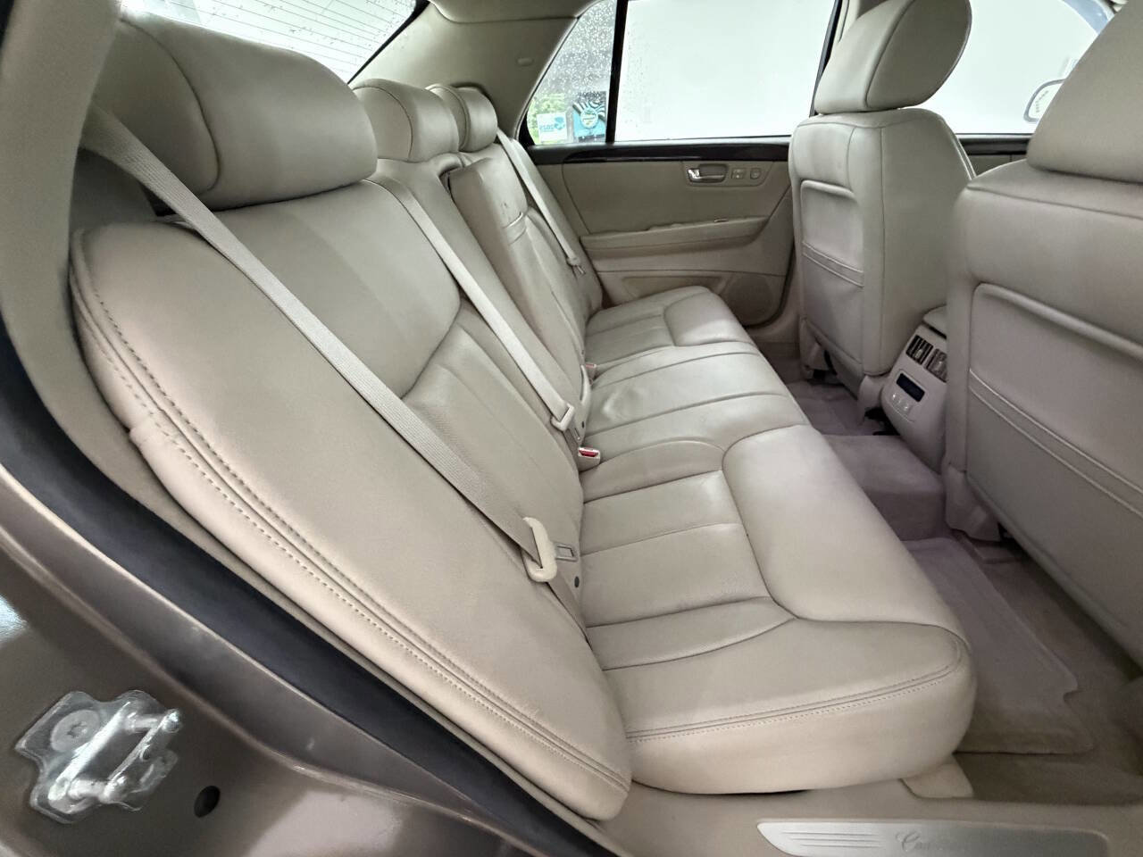 Used 2006 Cadillac DTS FWD image 13