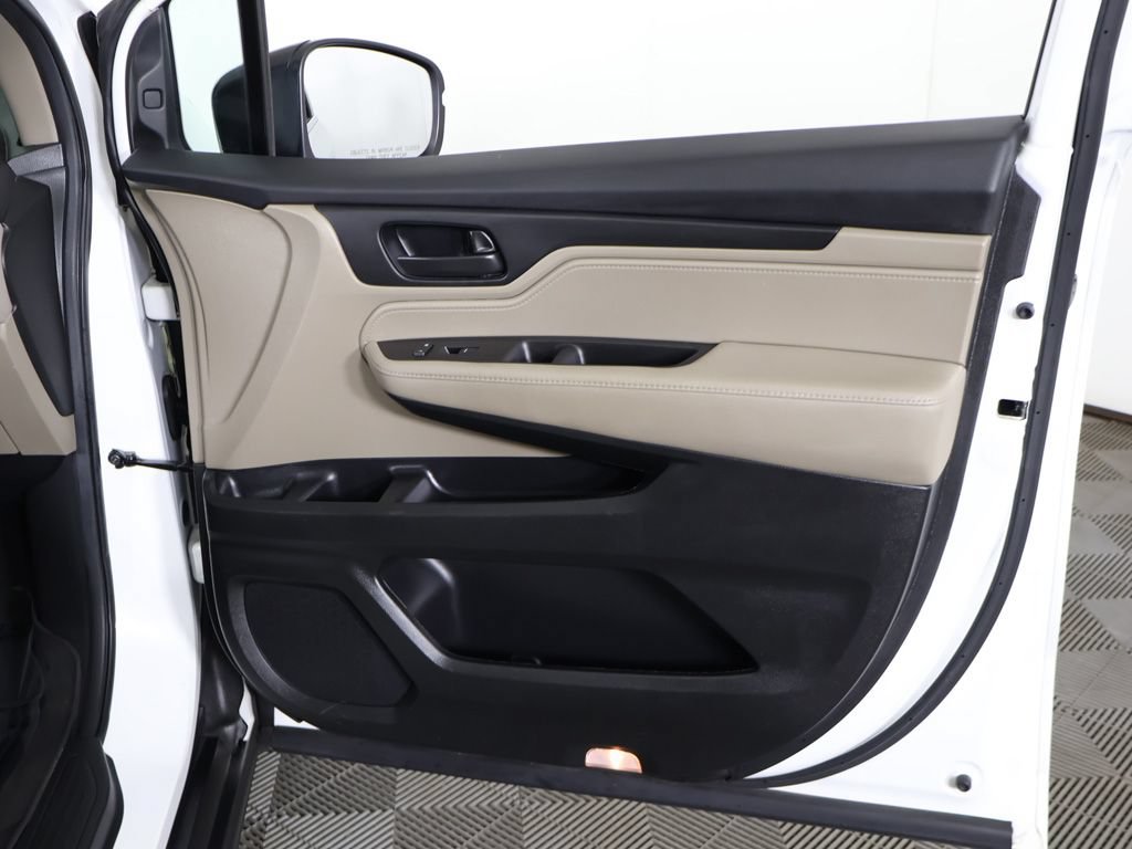 Used 2022 Honda Odyssey EX image 24