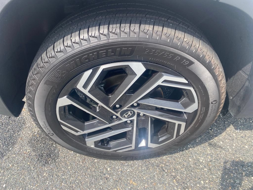 Used 2025 Hyundai Tucson Limited AWD/4WD image 28