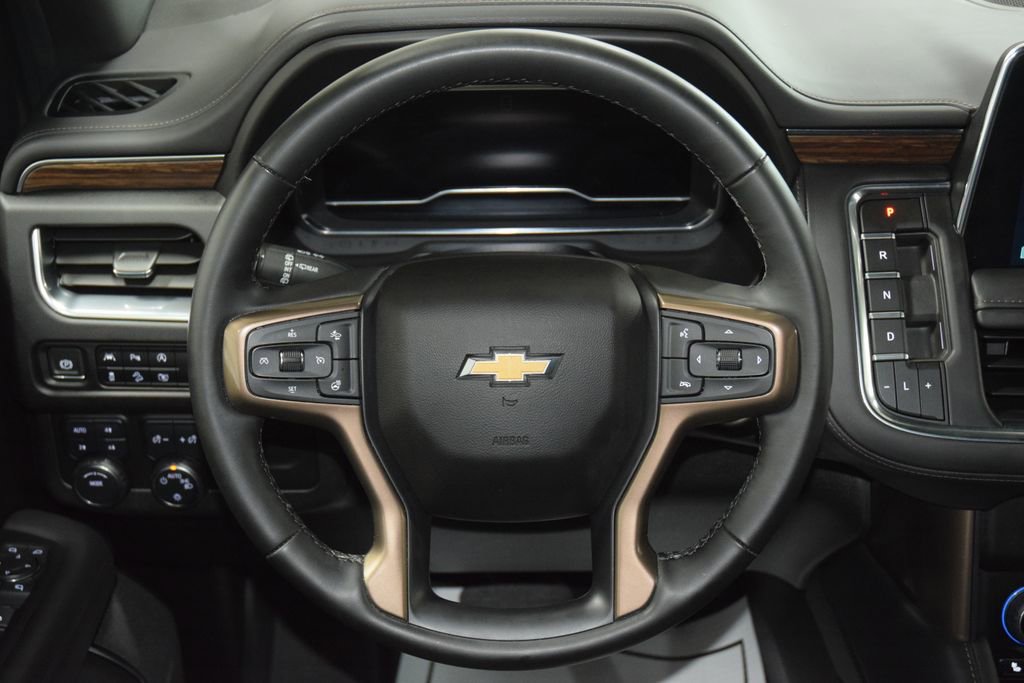 Used 2024 Chevrolet Tahoe High Country AWD/4WD image 35