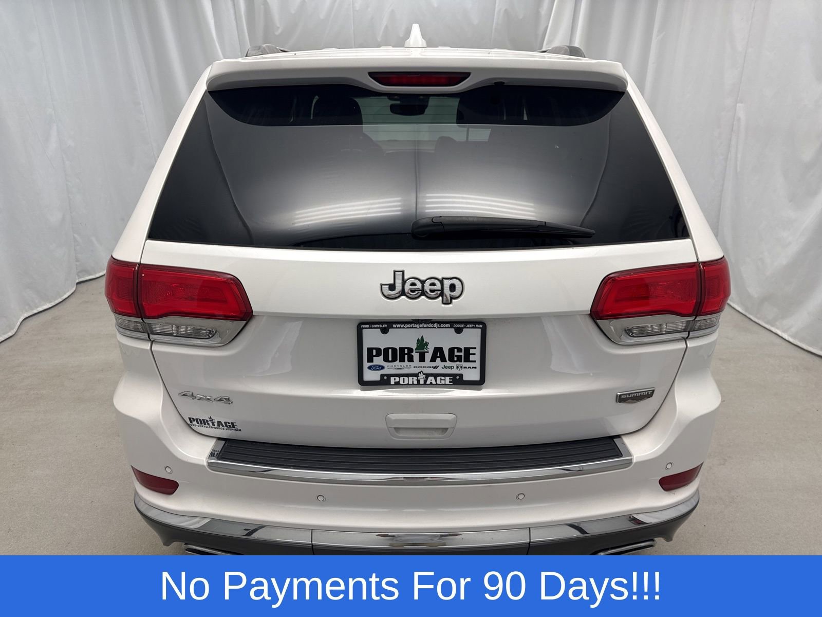 Used 2017 Jeep Grand Cherokee Summit AWD/4WD image 3