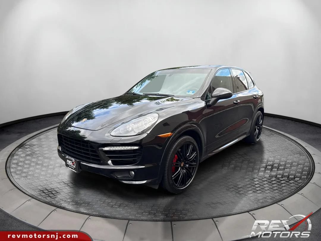 Used 2014 Porsche Cayenne GTS AWD/4WD image 1
