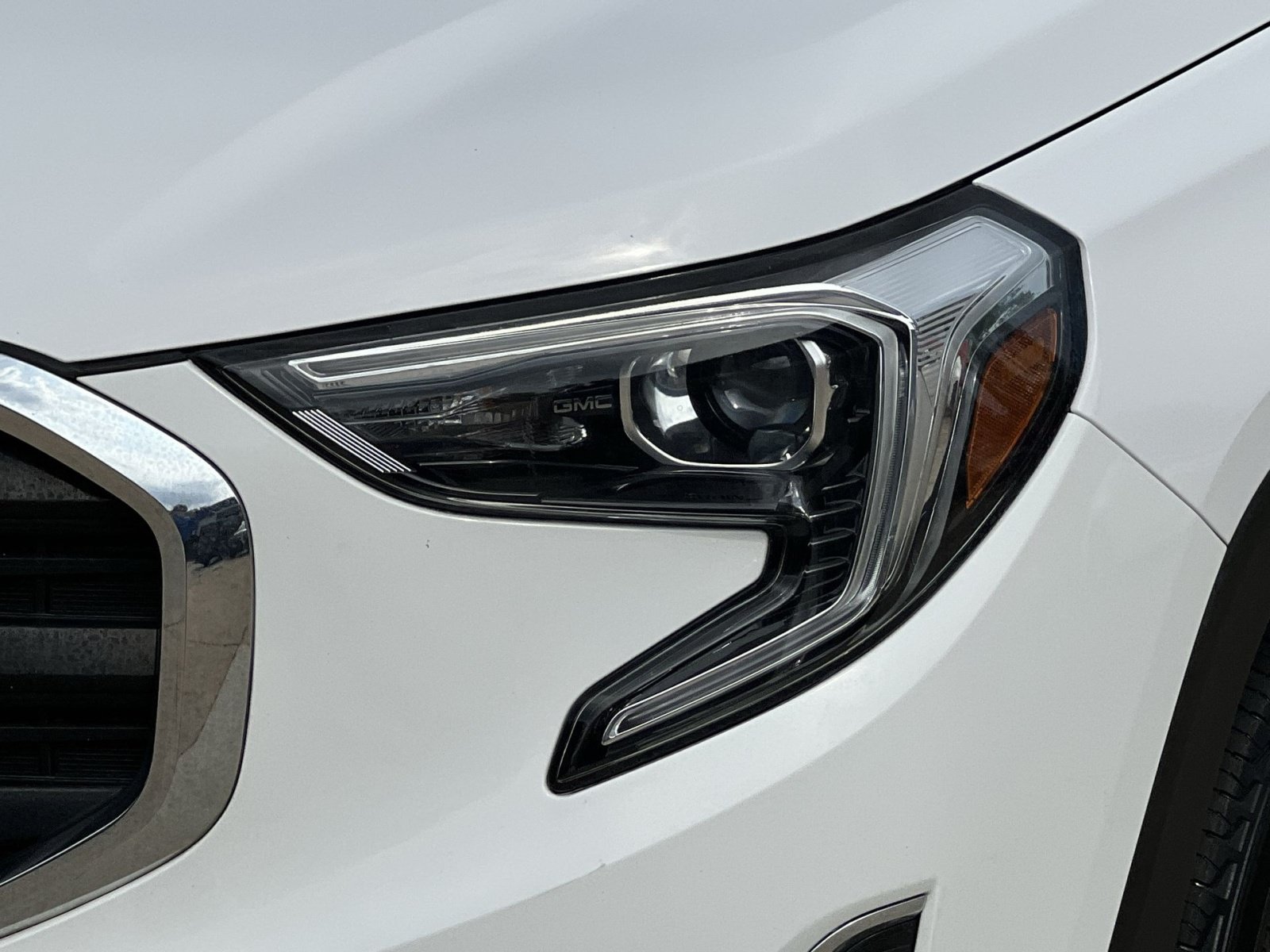 Used 2021 GMC Terrain SLE FWD image 13