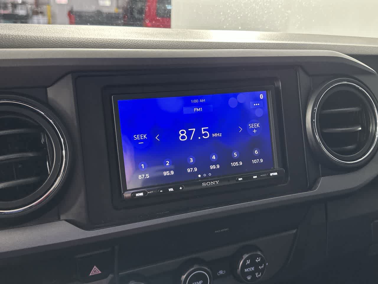 Used 2020 Toyota Tacoma TRD Off-Road w/ Technology Package image 16