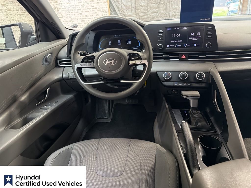 Certified 2024 Hyundai Elantra SE FWD image 17