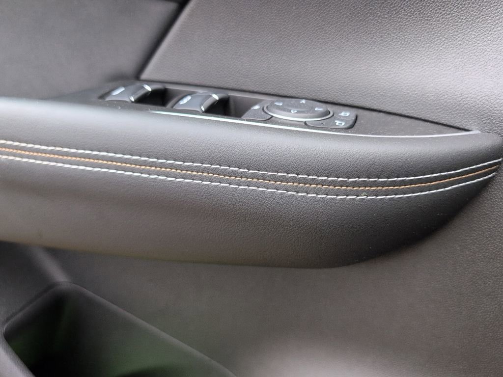 Used 2024 Buick Envision Sport Touring AWD/4WD image 20