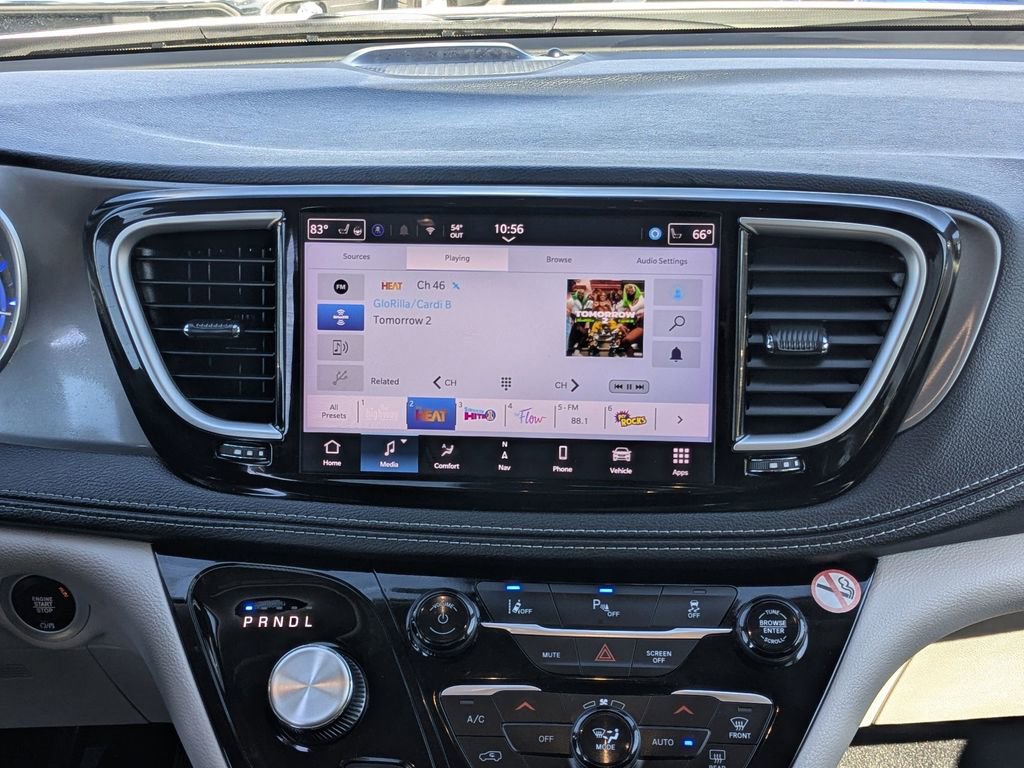 Certified 2024 Chrysler Pacifica Select image 20