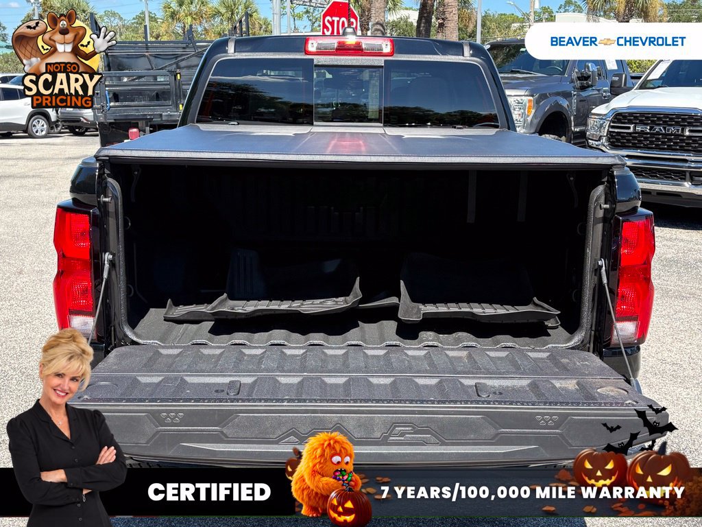 Used 2025 Chevrolet Colorado Z71 w/ Technology Package AWD/4WD image 11