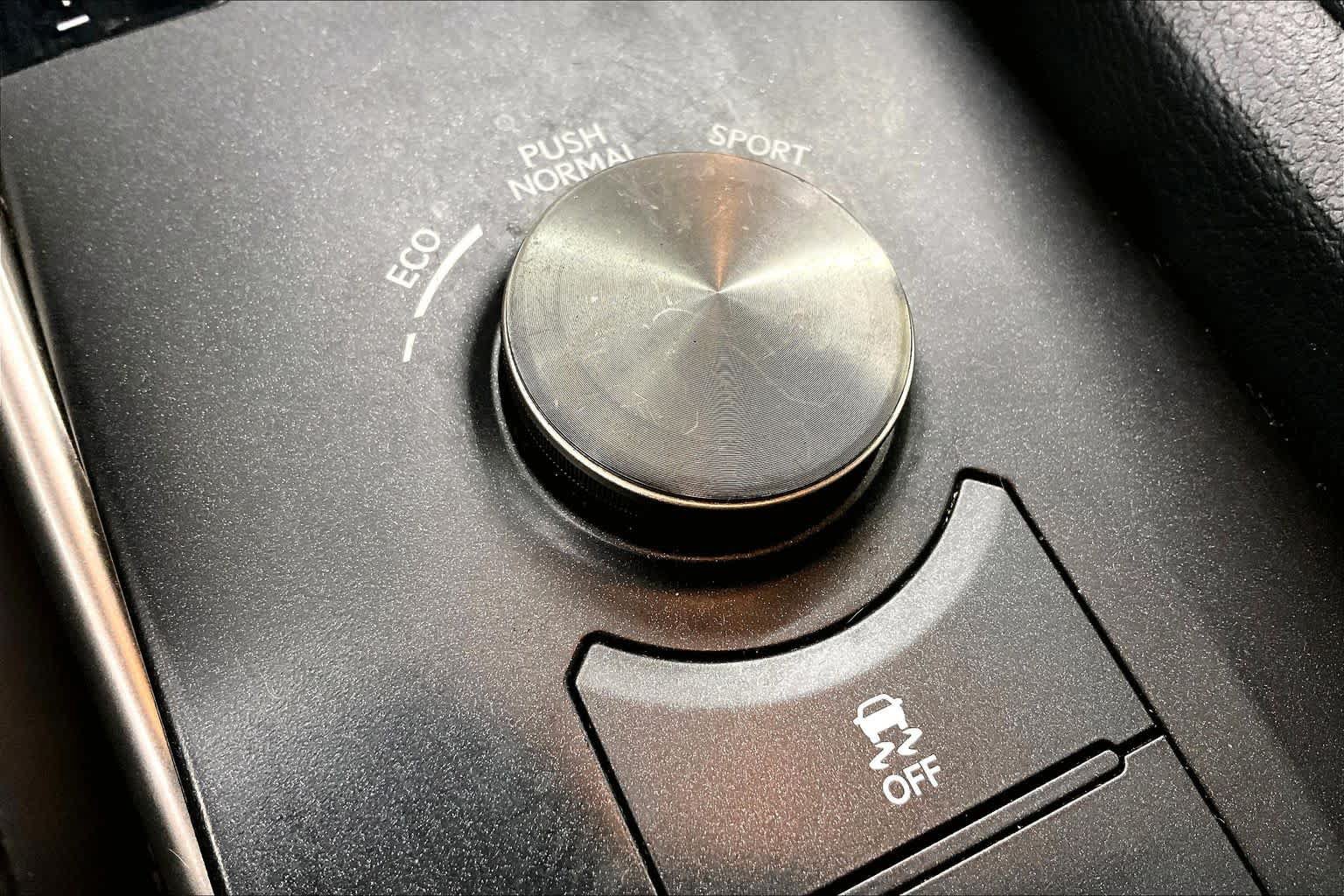 Used 2016 Lexus IS 200t w/ Navigation System Package RWD image 33