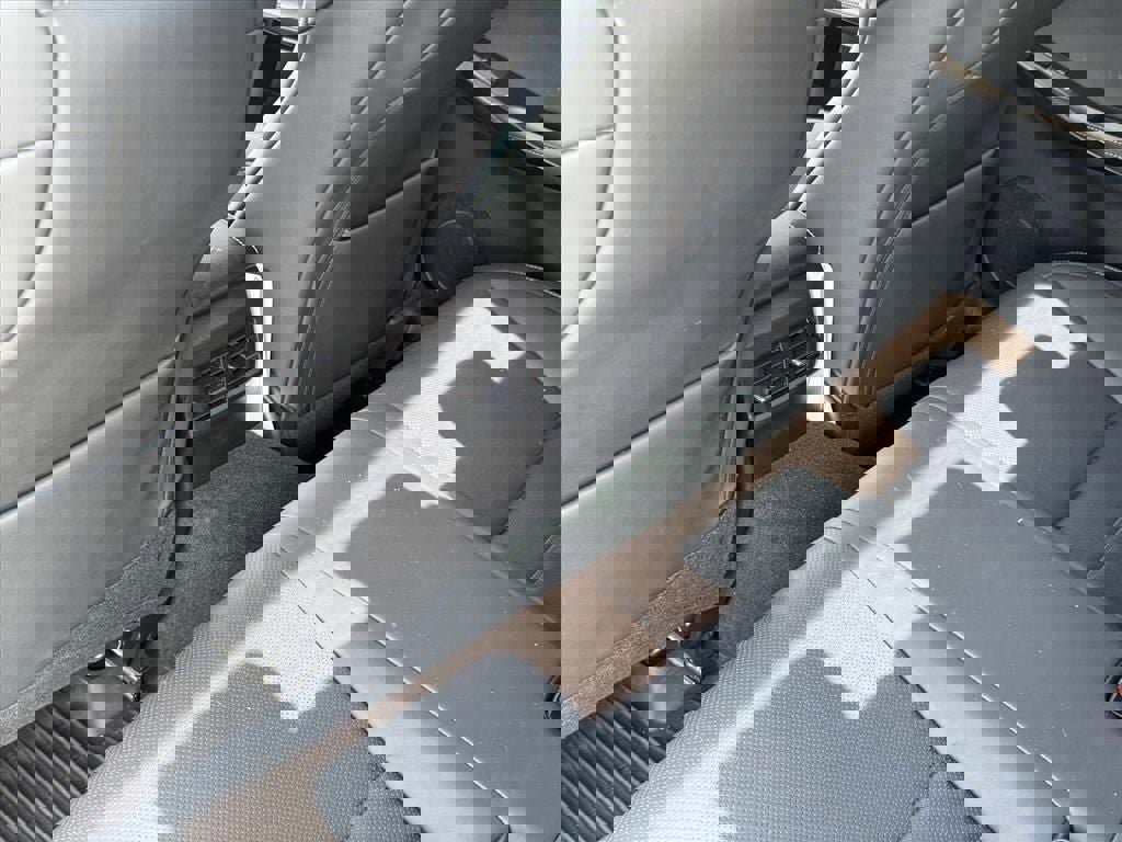 Used 2023 Lexus IS 350 F Sport w/ Navigation Package image 15