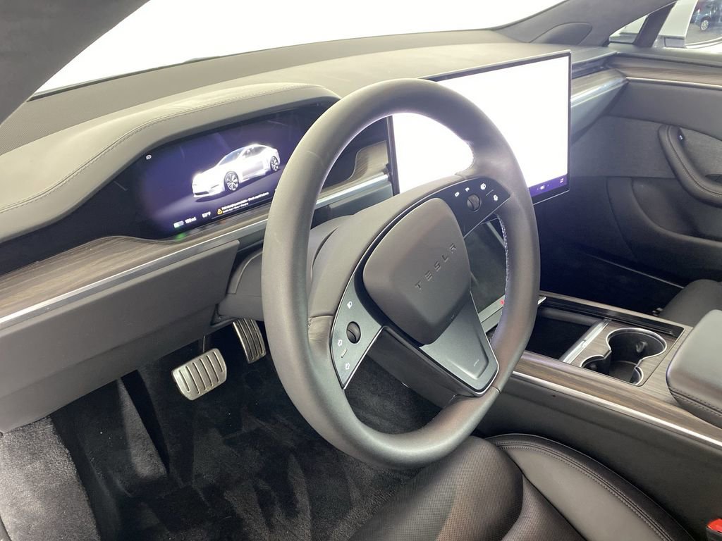 Used 2022 Tesla Model S image 11