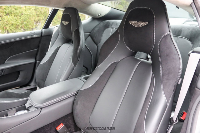 Used 2014 Aston Martin Vanquish Coupe image 28