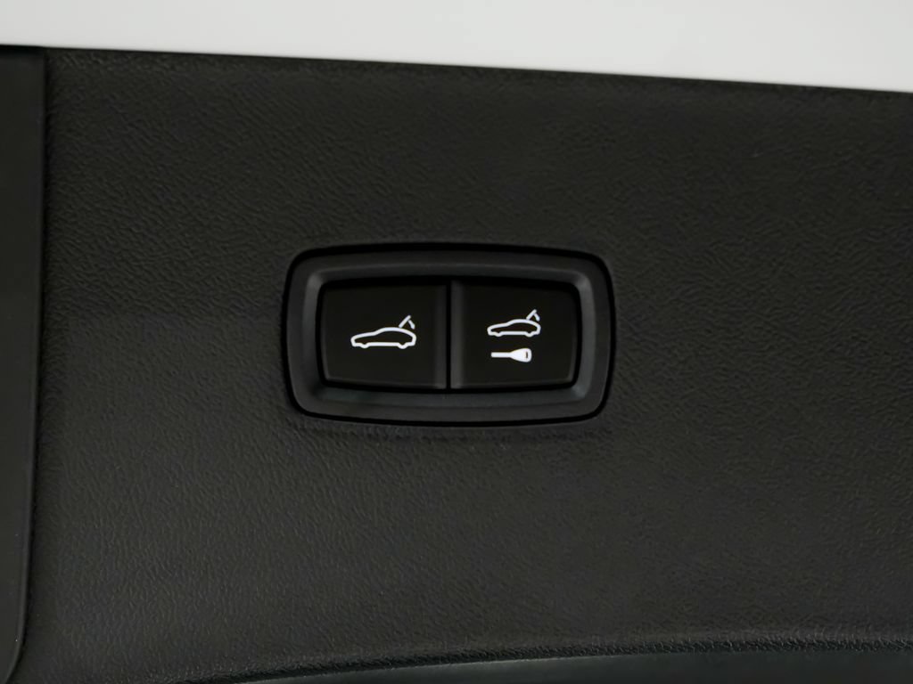 New 2026 Porsche Cayenne Coupe AWD/4WD image 14
