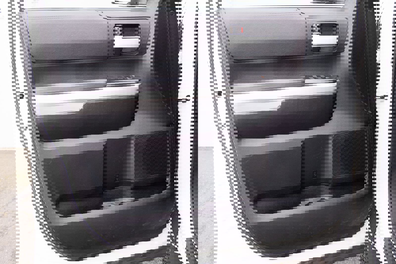 Used 2017 Toyota Tundra SR5 w/ SR5 Upgrade Package image 12