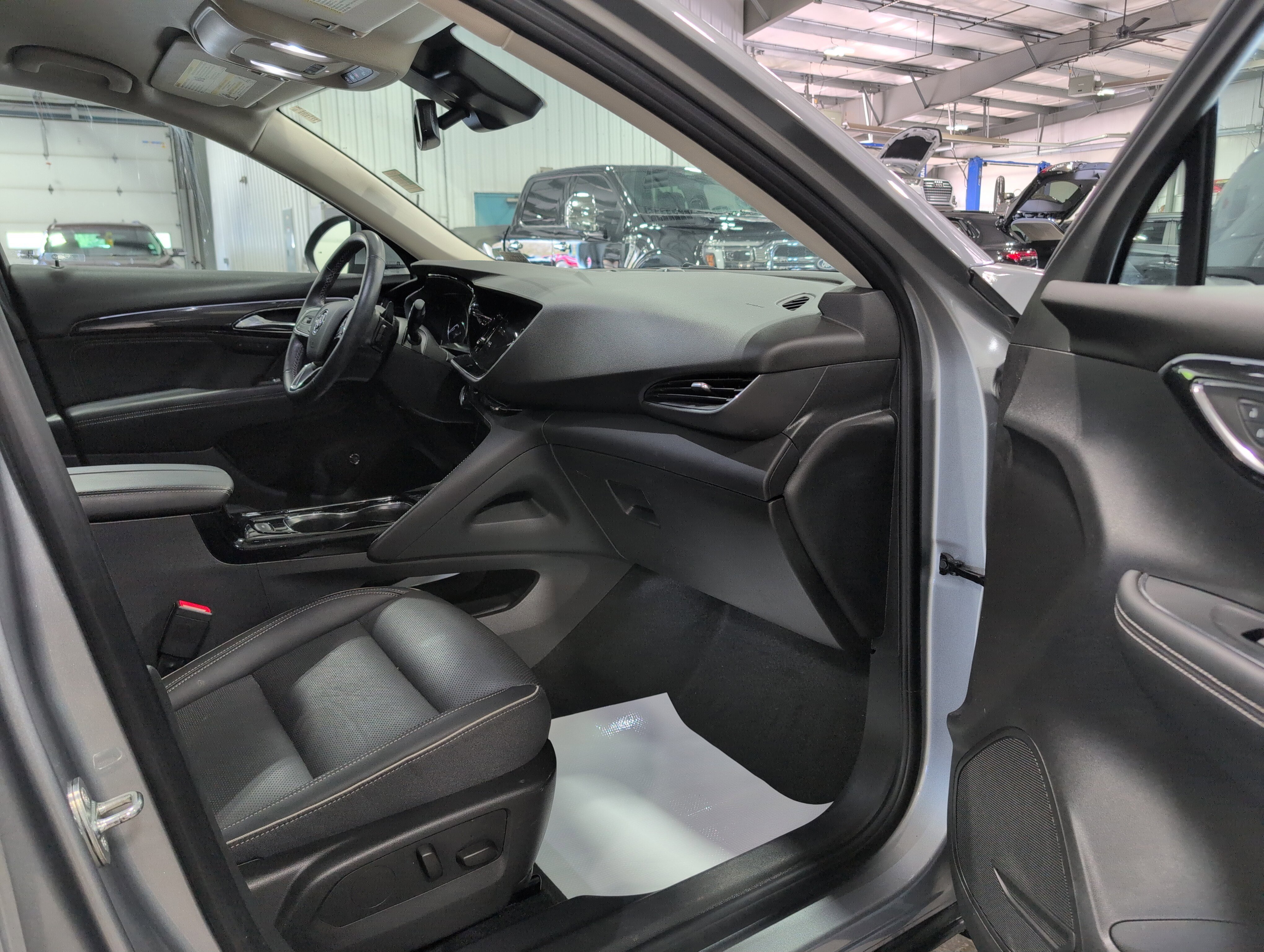 Used 2023 Buick Envision Essence AWD/4WD image 12
