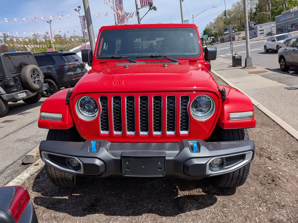 Used 2023 Jeep Wrangler Unlimited Sahara w/ Cold Weather Group AWD/4WD image 3