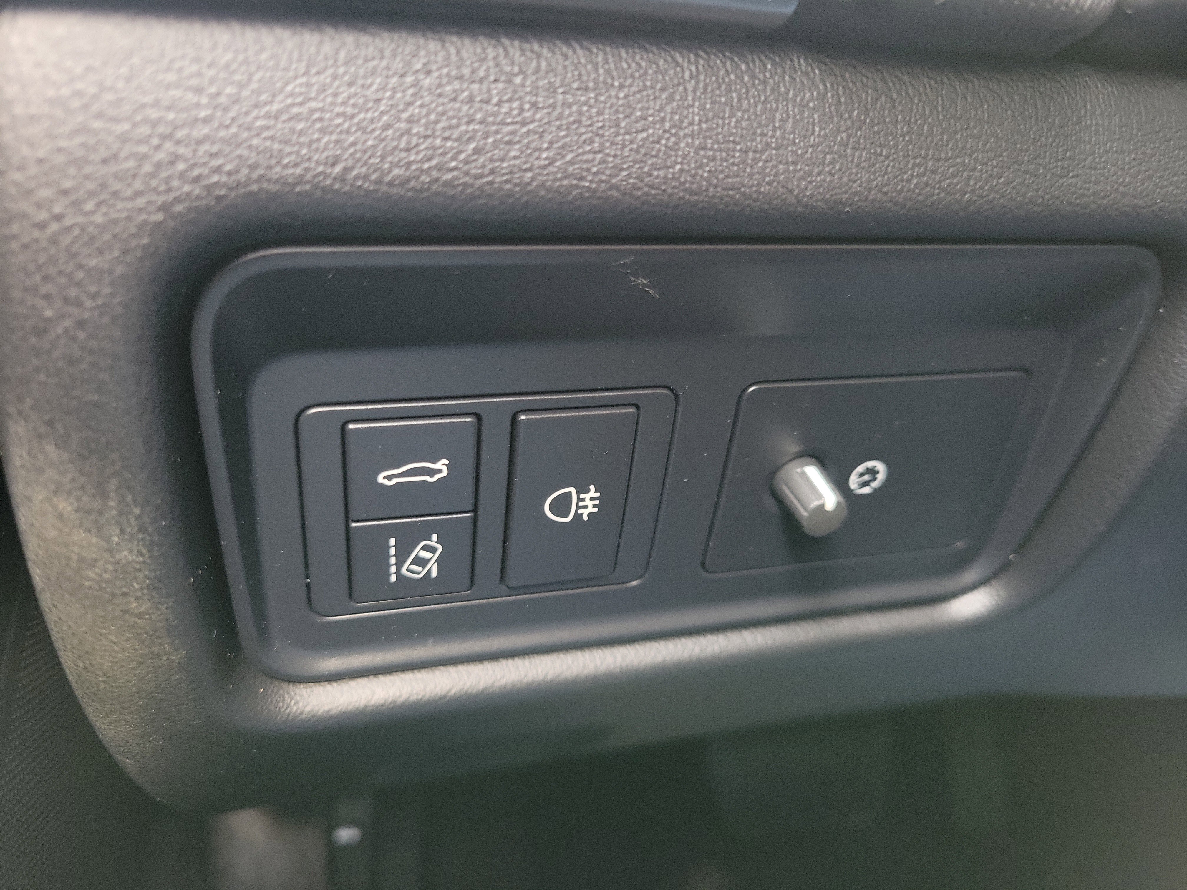 Used 2020 Jaguar F-TYPE Coupe image 25