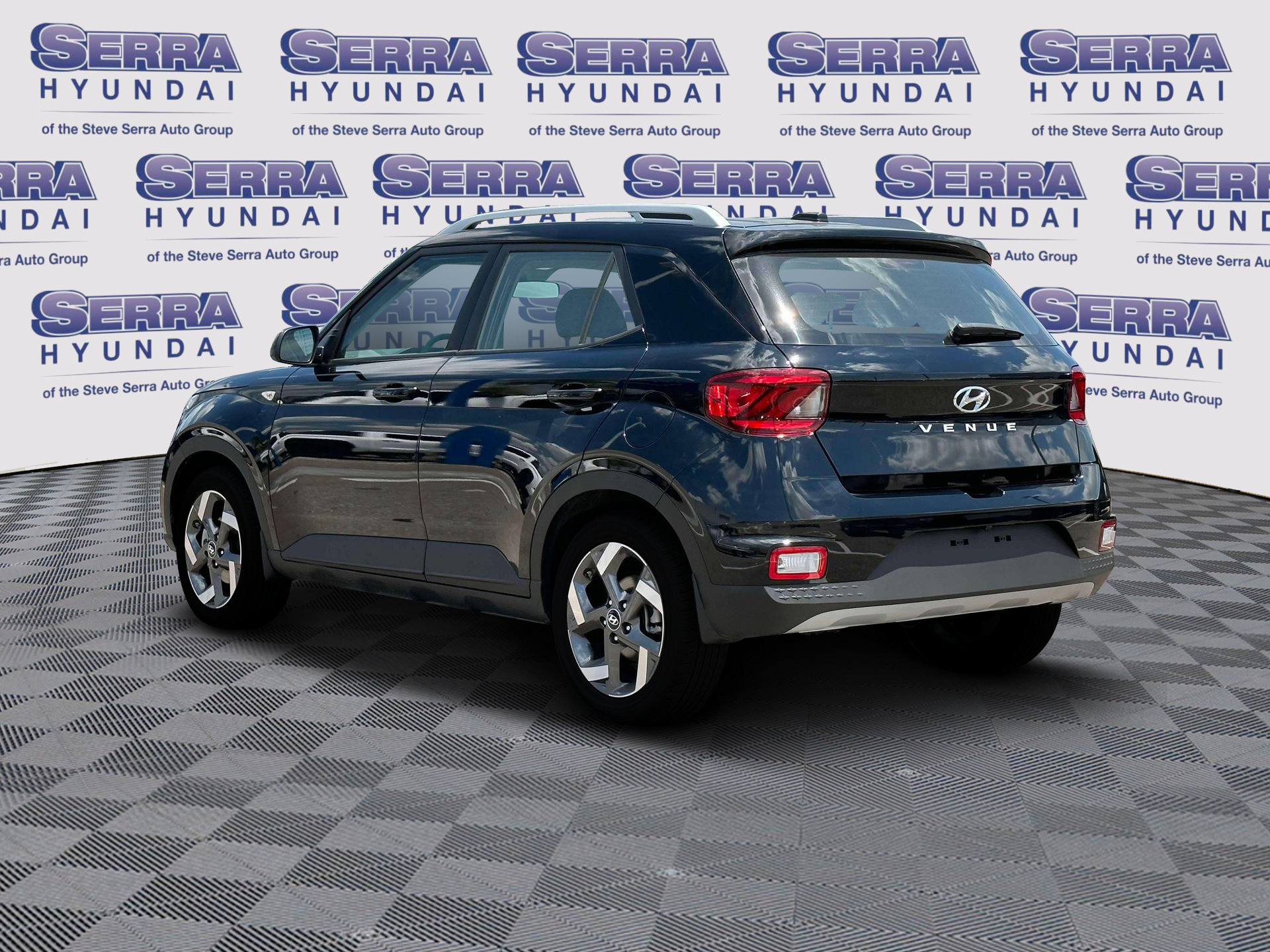 New 2025 Hyundai Venue SEL FWD image 22