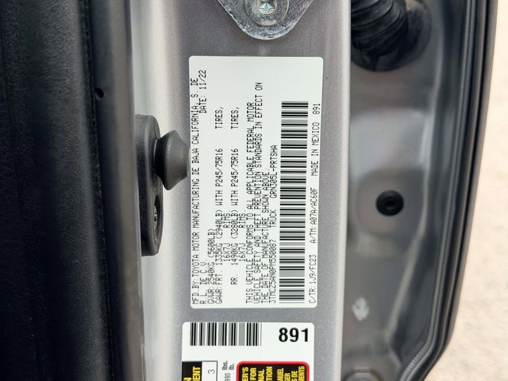 Certified 2023 Toyota Tacoma SR5 AWD/4WD image 27
