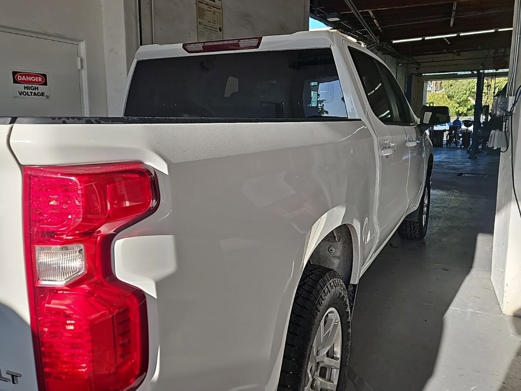 Used 2020 Chevrolet Silverado 1500 LT w/ Convenience Package image 8