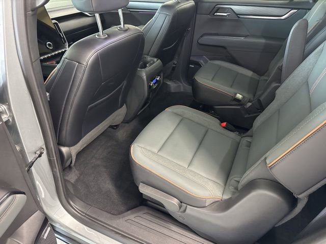 Used 2025 GMC Acadia AT4 image 23