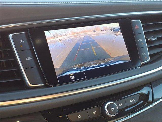 Used 2023 Buick Enclave Essence image 13