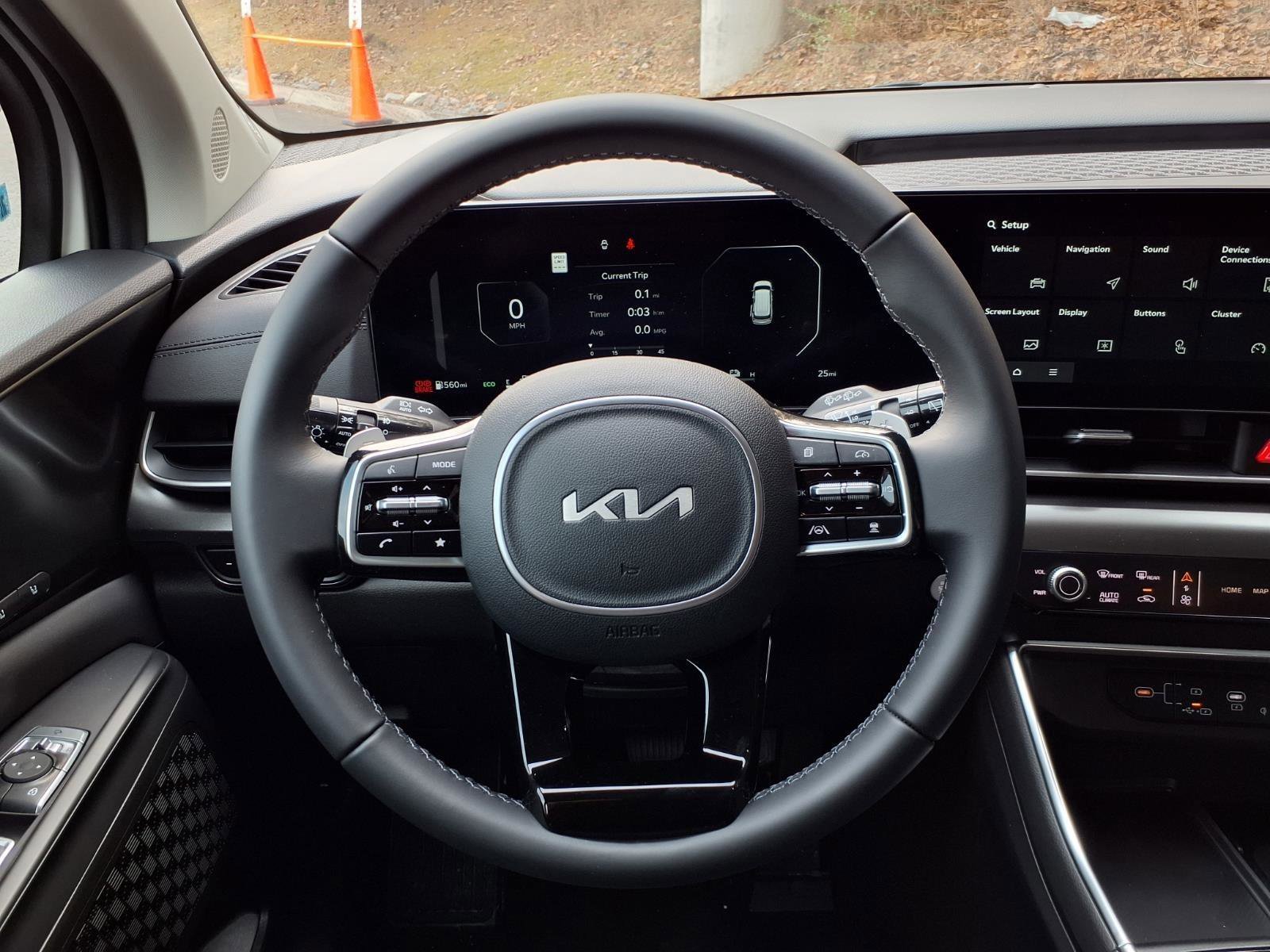 New 2026 Kia Carnival SX image 7