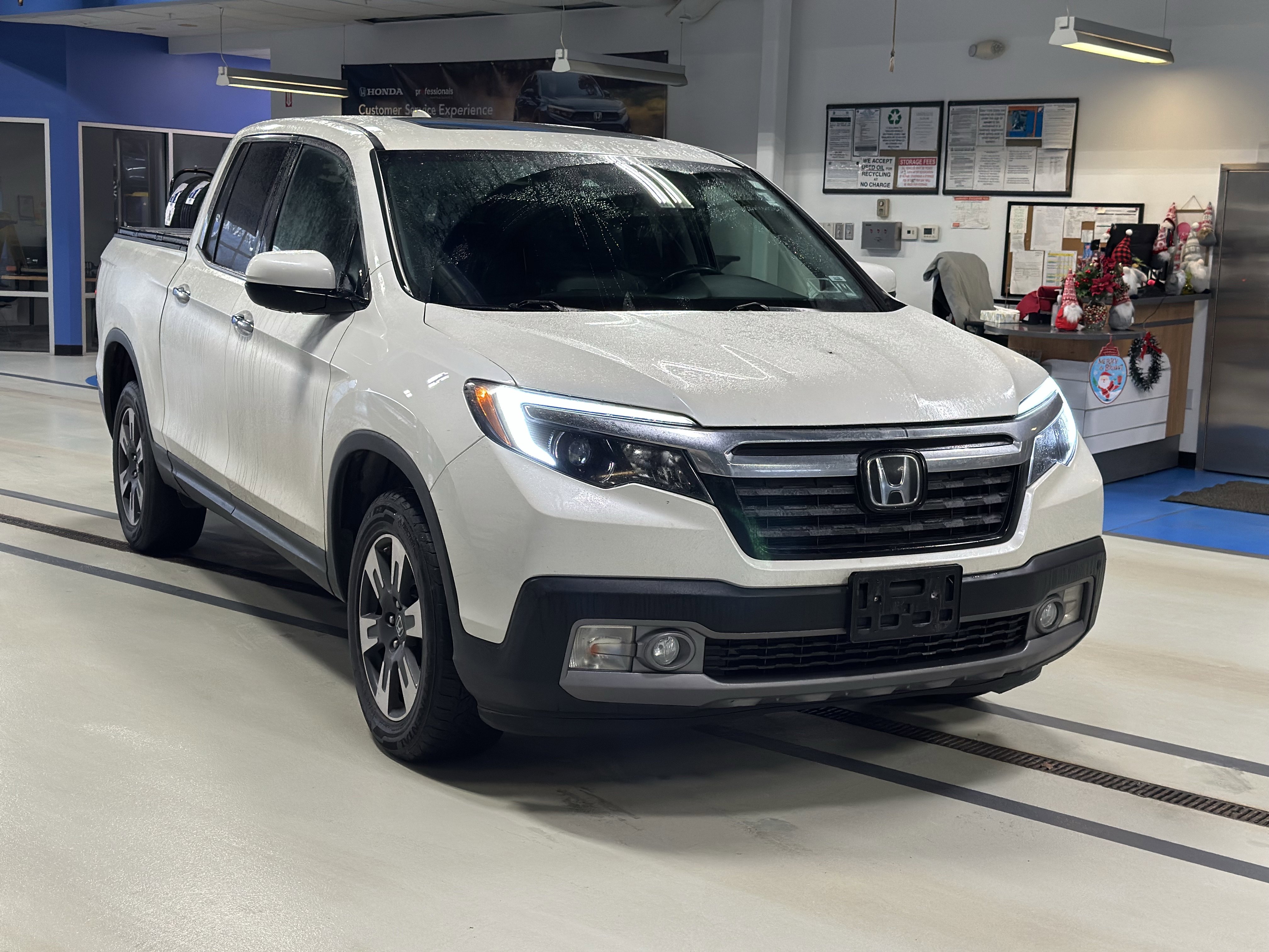 Used 2018 Honda Ridgeline RTL-E image 3