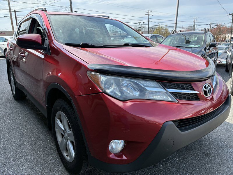 Used 2013 Toyota RAV4 XLE image 3