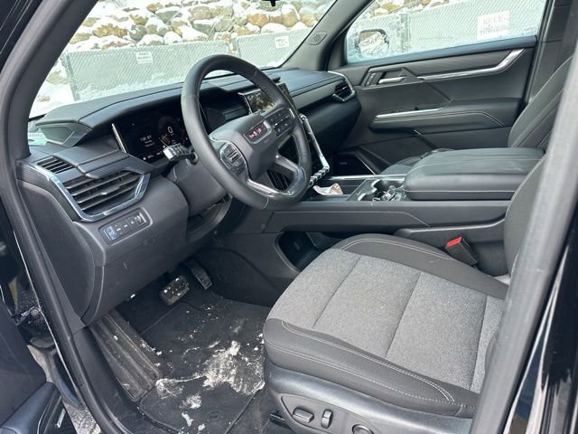 Used 2025 GMC Acadia Elevation image 18