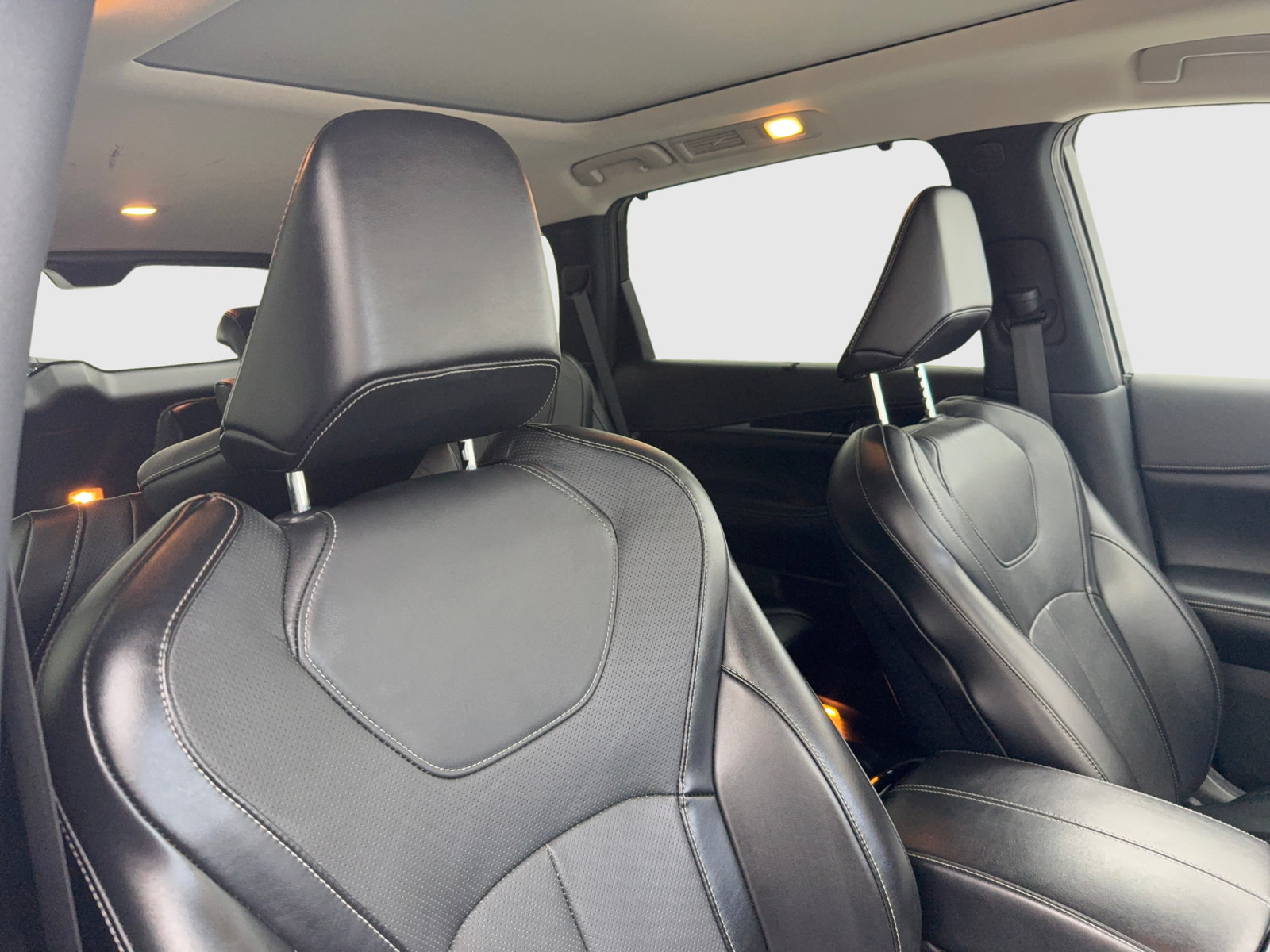 Used 2023 INFINITI QX60 Sensory w/ Vision Package FWD image 40