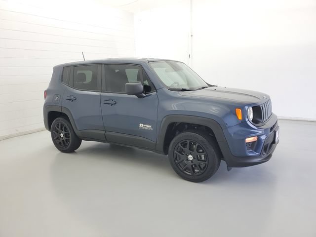 Used 2023 Jeep Renegade Latitude AWD/4WD image 4
