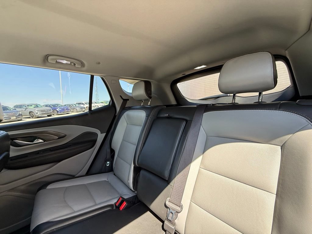 Used 2020 GMC Terrain SLT w/ Preferred Package AWD/4WD image 16