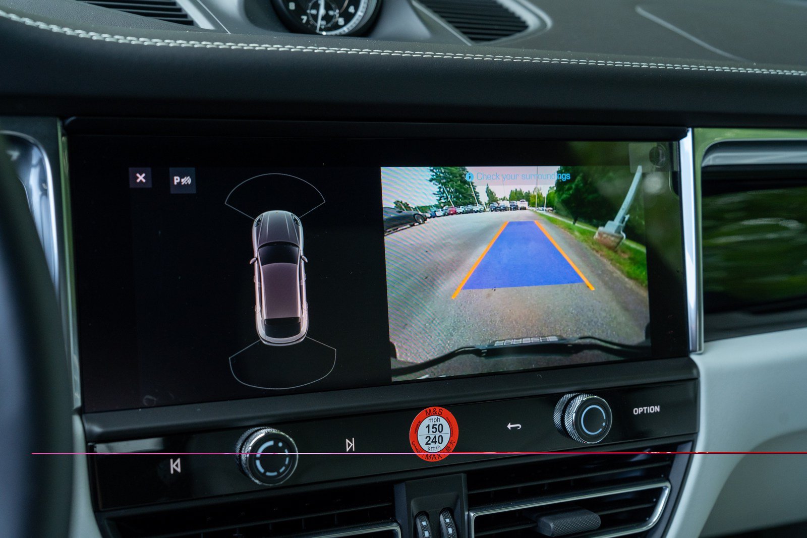 Certified 2026 Porsche Macan AWD/4WD image 29