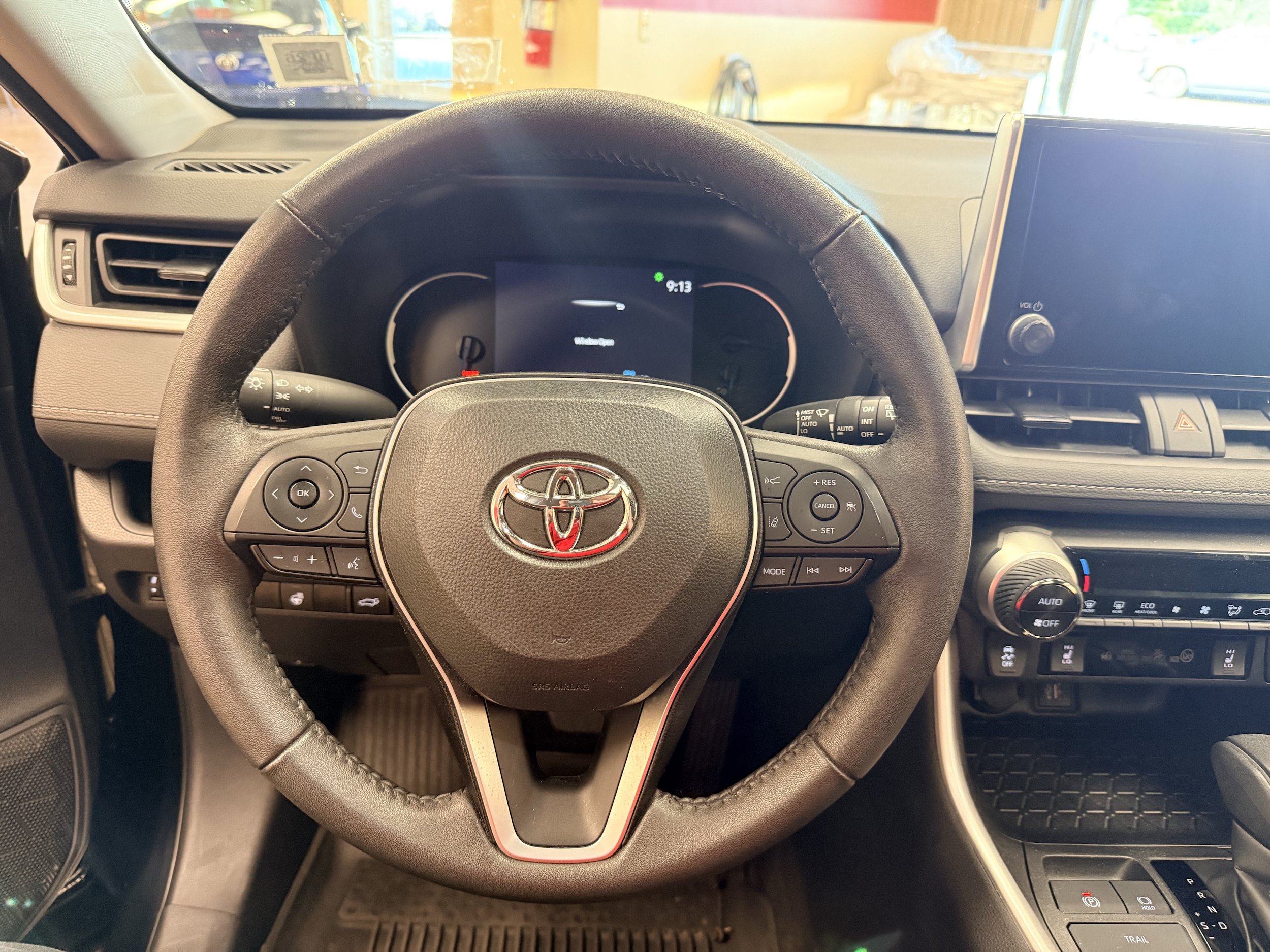 Used 2023 Toyota RAV4 XLE w/ Convenience Package AWD/4WD image 18