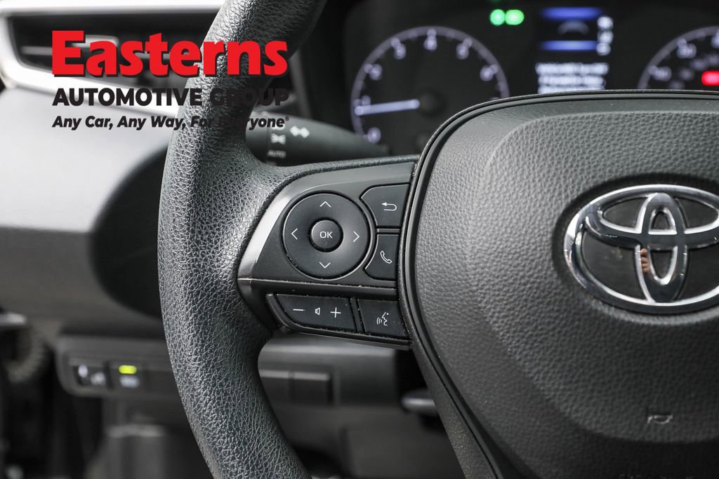 Used 2023 Toyota Corolla LE w/ LE Convenience Package image 15