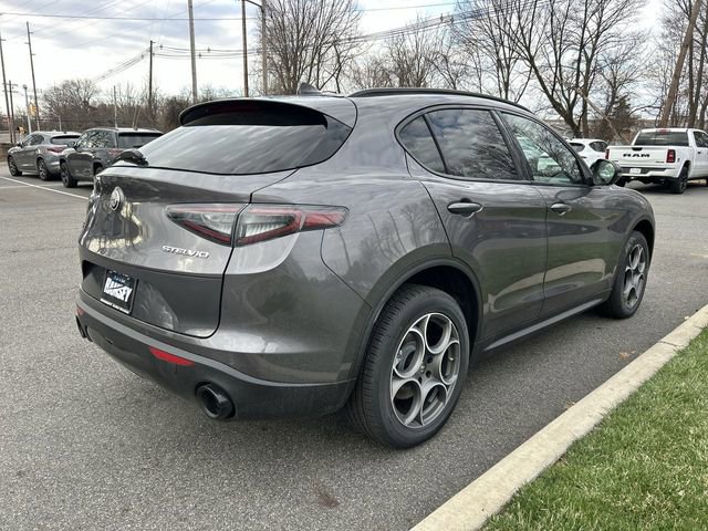 New 2026 Alfa Romeo Stelvio Sprint AWD/4WD image 8