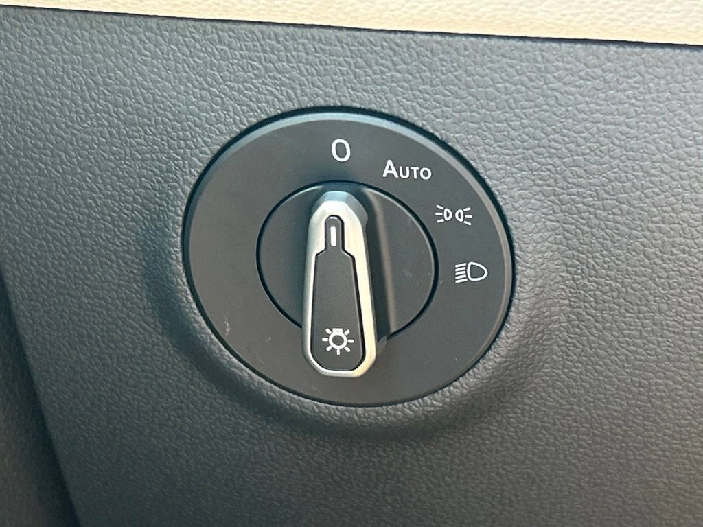 New 2026 Volkswagen Taos SEL AWD/4WD image 31