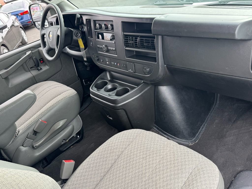 Used 2024 Chevrolet Express 3500 LT w/ LT Preferred Equipment Group RWD image 20