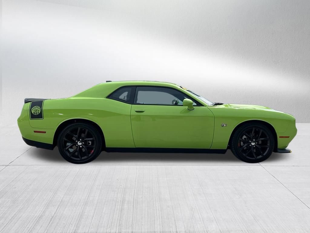 Used 2023 Dodge Challenger R/T RWD image 4