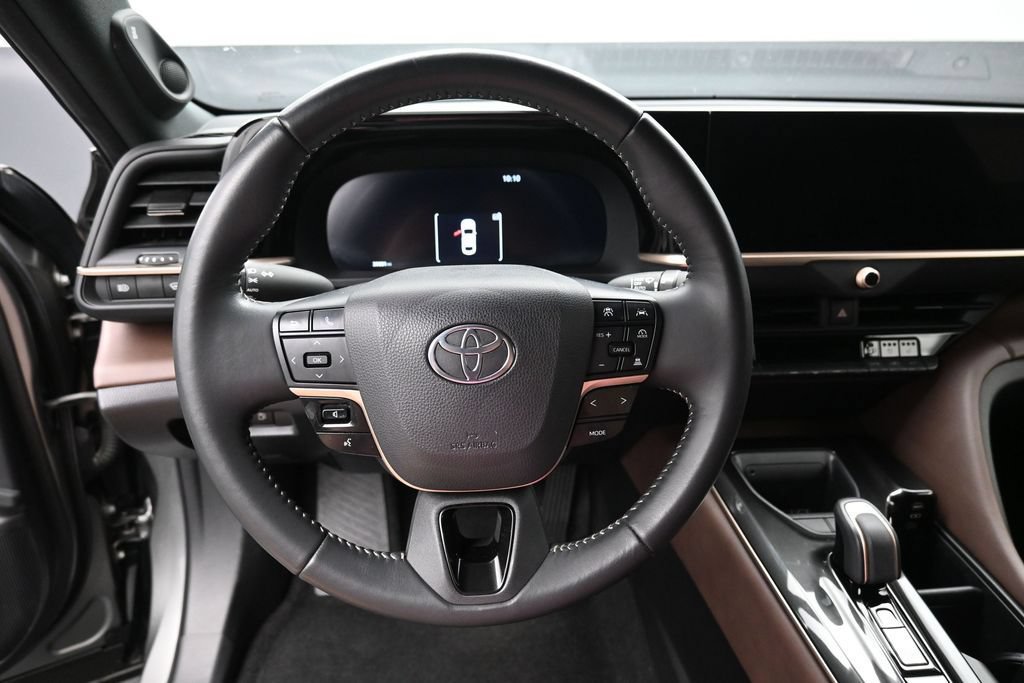 Certified 2024 Toyota Crown AWD/4WD image 17