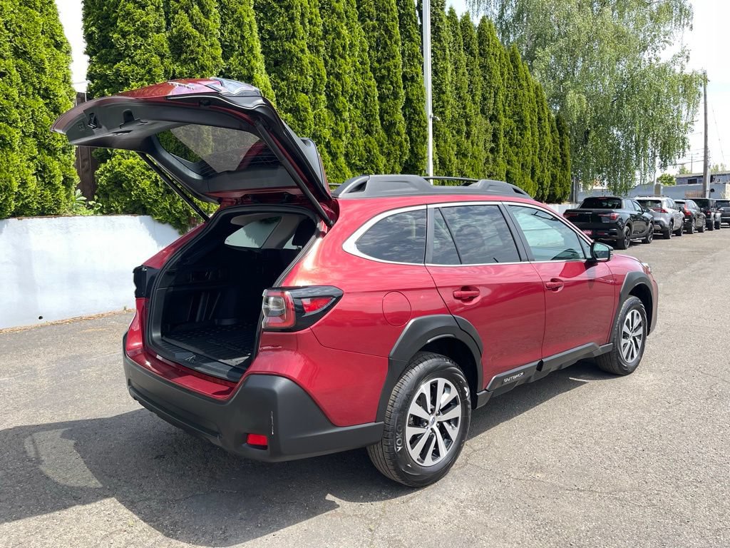 Used 2024 Subaru Outback Premium AWD/4WD image 10