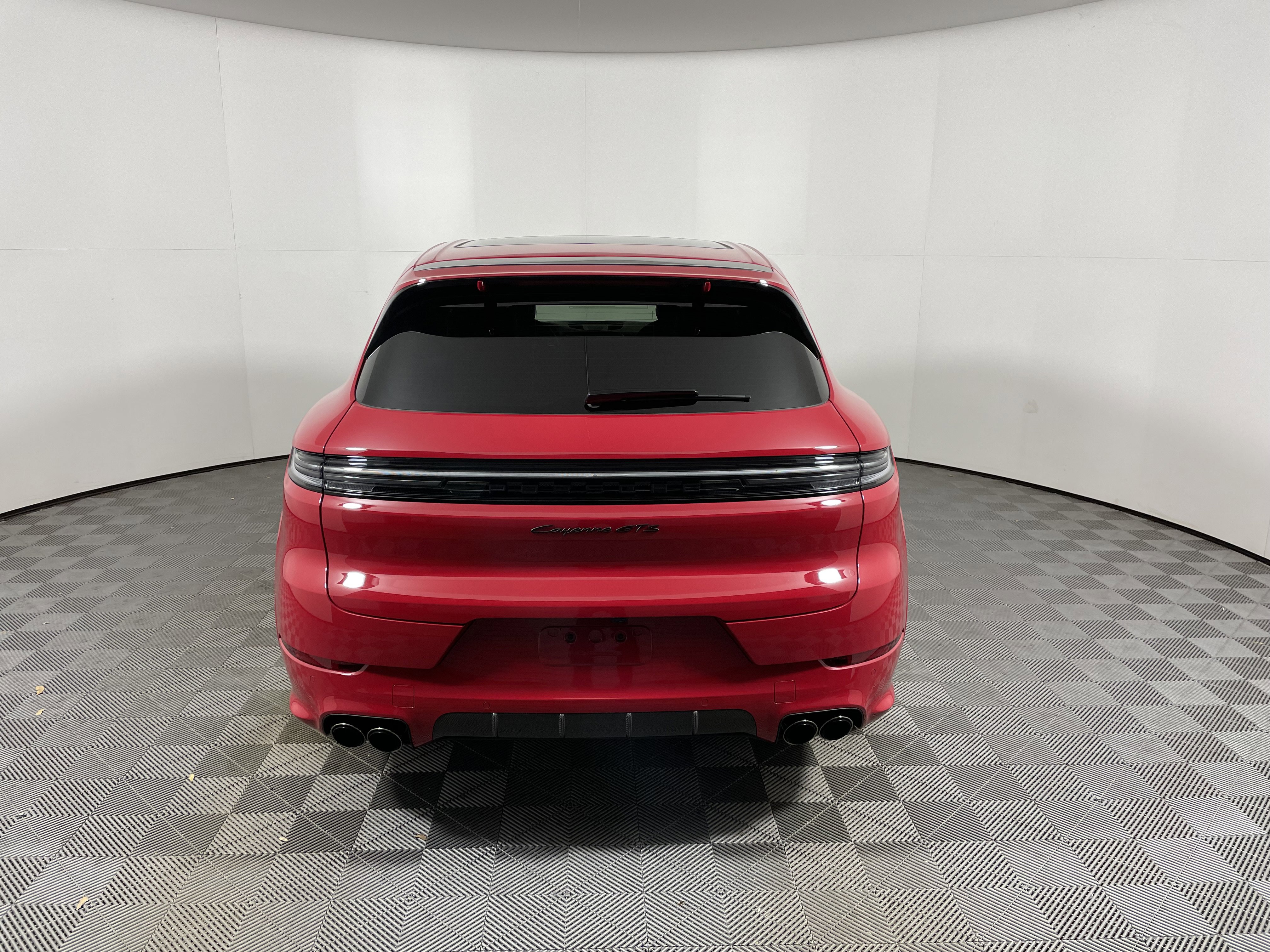 Used 2025 Porsche Cayenne GTS image 6