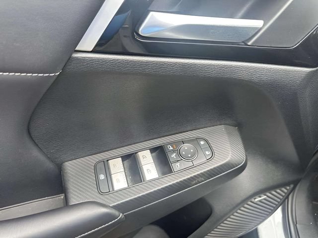 Used 2025 Mitsubishi Outlander SE FWD image 14