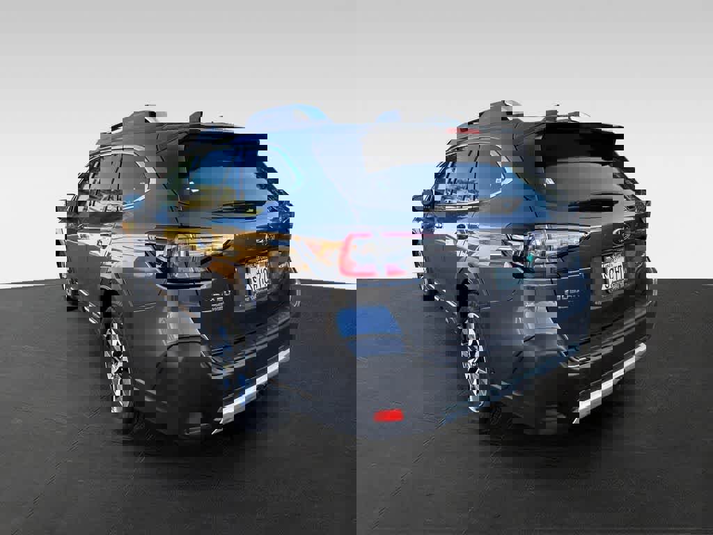 Certified 2025 Subaru Outback Touring XT image 4