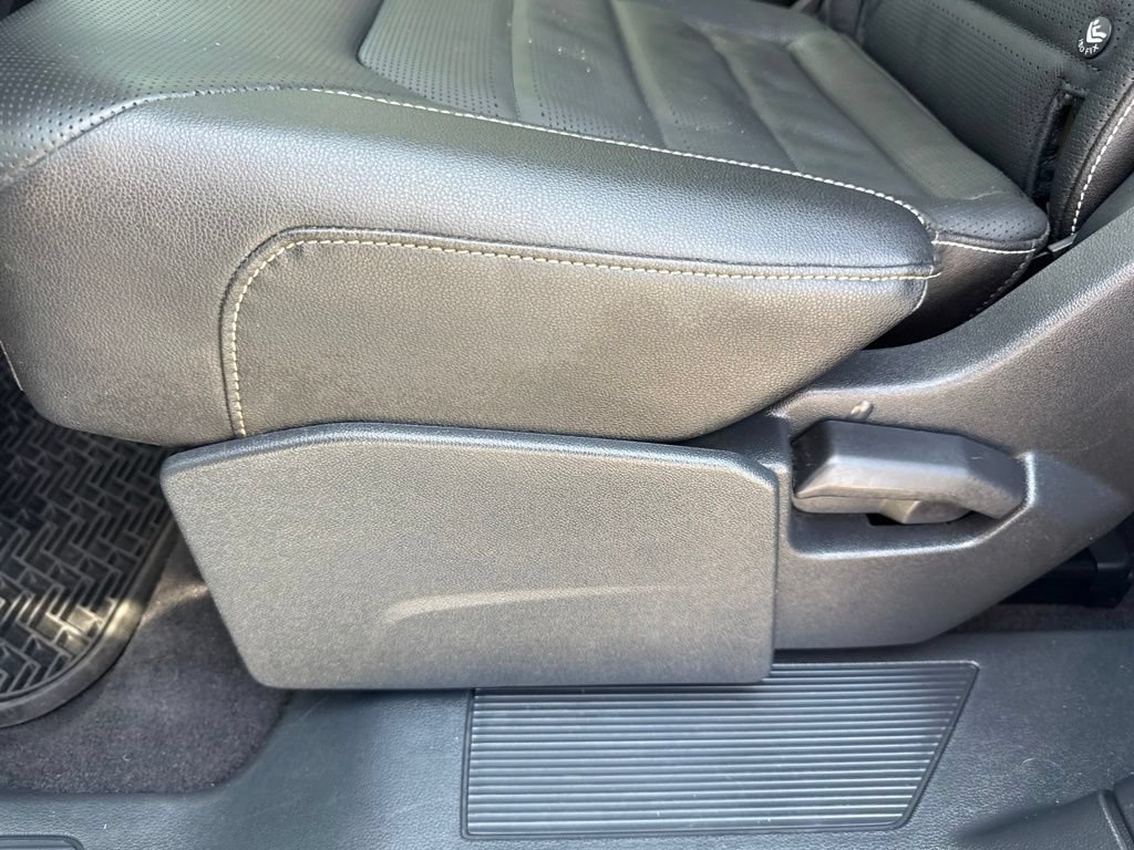 Used 2023 Volkswagen Atlas SEL Premium AWD/4WD image 18