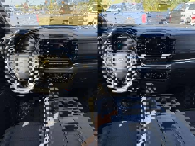 Used 2022 Chevrolet Silverado 1500 LT image 15